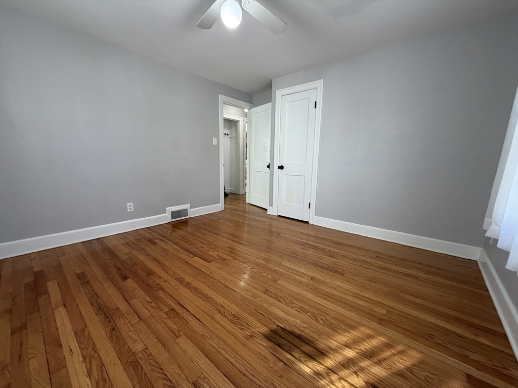 37 Elmdale Street West Springfield, MA 01089 - Photo 9 of 20