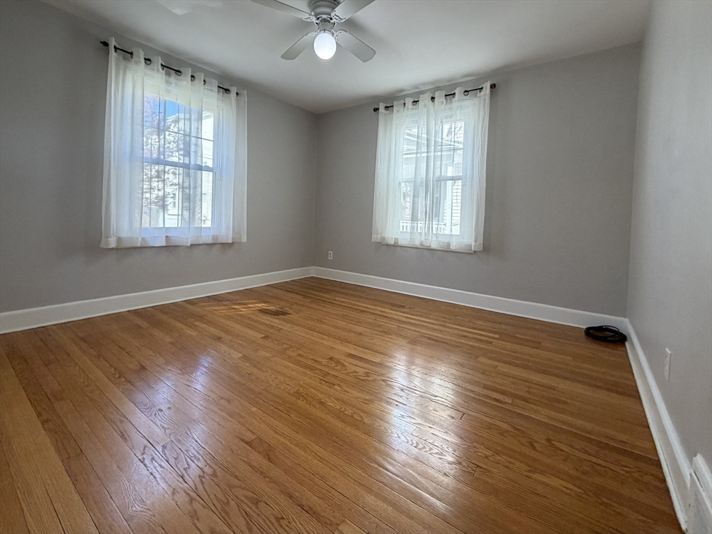 37 Elmdale Street West Springfield, MA 01089 - Photo 10 of 20