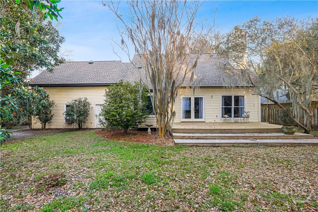 8 Chestley Place Savannah, GA 31406 - Photo 3 of 64 Fenced yard