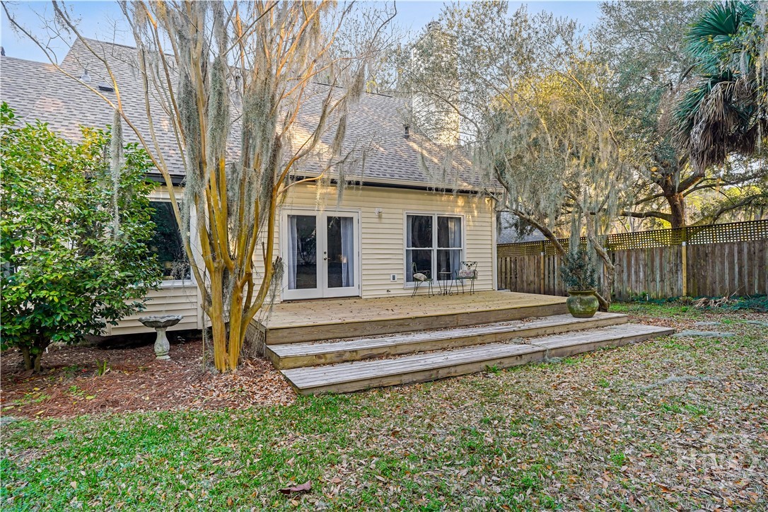8 Chestley Place Savannah, GA 31406 - Photo 34 of 64 Back deck