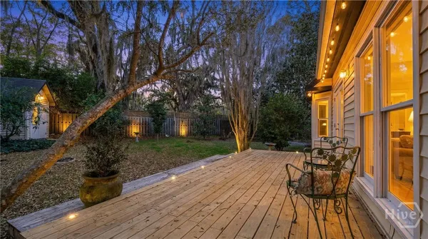$565,000 | 8 Chestley Place, Savannah, GA 31406