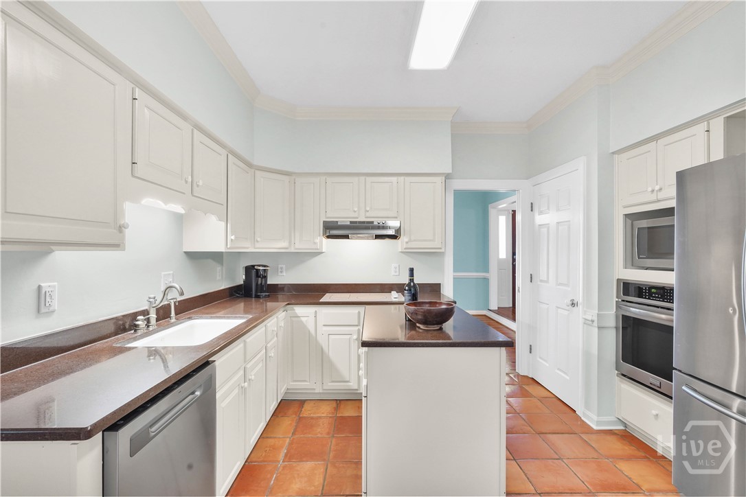 8 Chestley Place Savannah, GA 31406 - Photo 52 of 64
