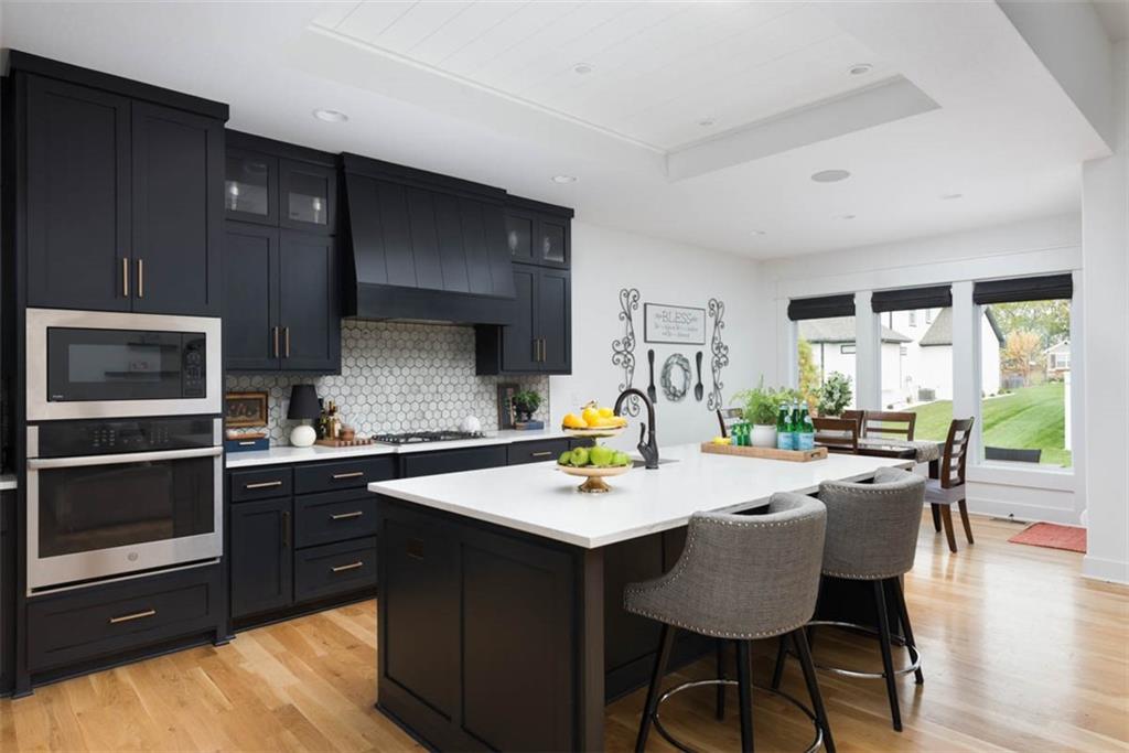 521 Northeast Hidden View Lane Lee's Summit, MO 64086 - Photo 13 of 64