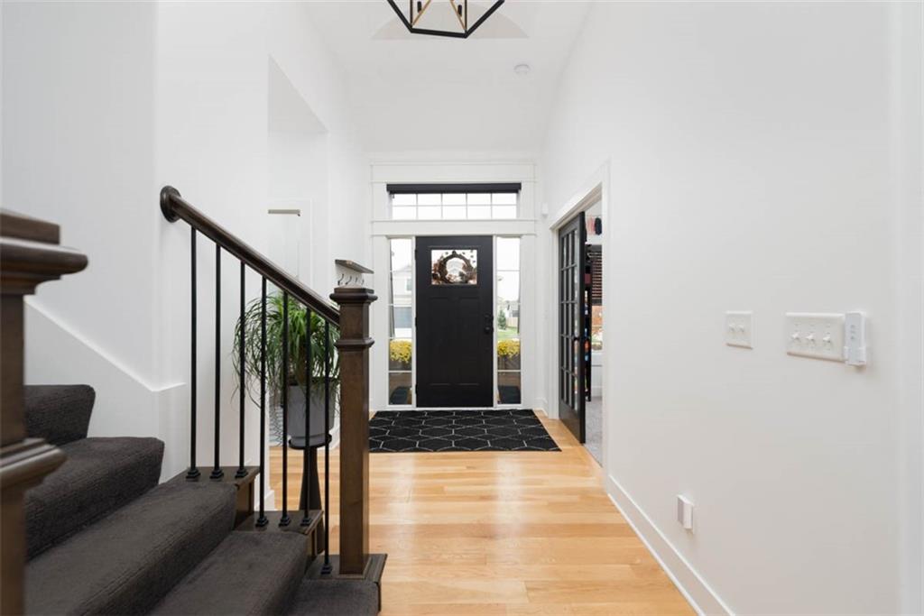 521 Northeast Hidden View Lane Lee's Summit, MO 64086 - Photo 2 of 64