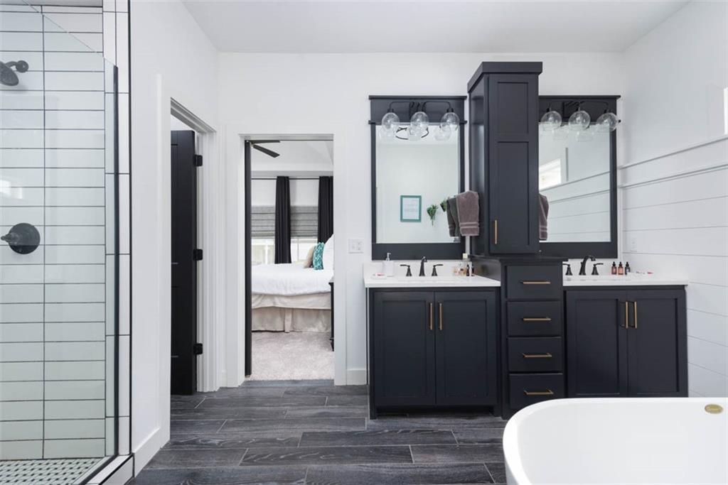 521 Northeast Hidden View Lane Lee's Summit, MO 64086 - Photo 26 of 64