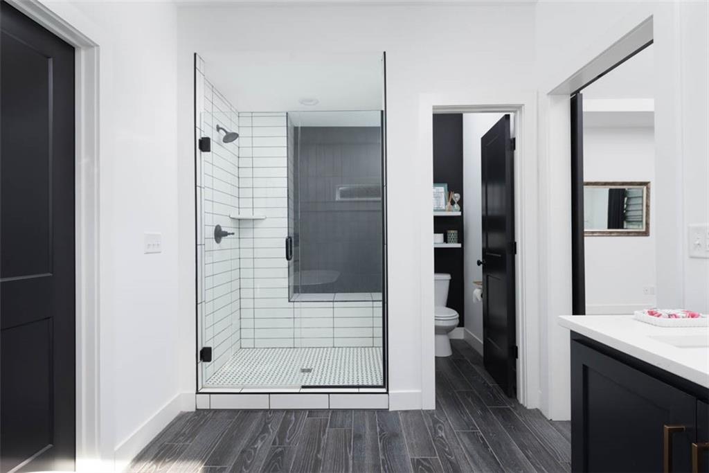 521 Northeast Hidden View Lane Lee's Summit, MO 64086 - Photo 27 of 64