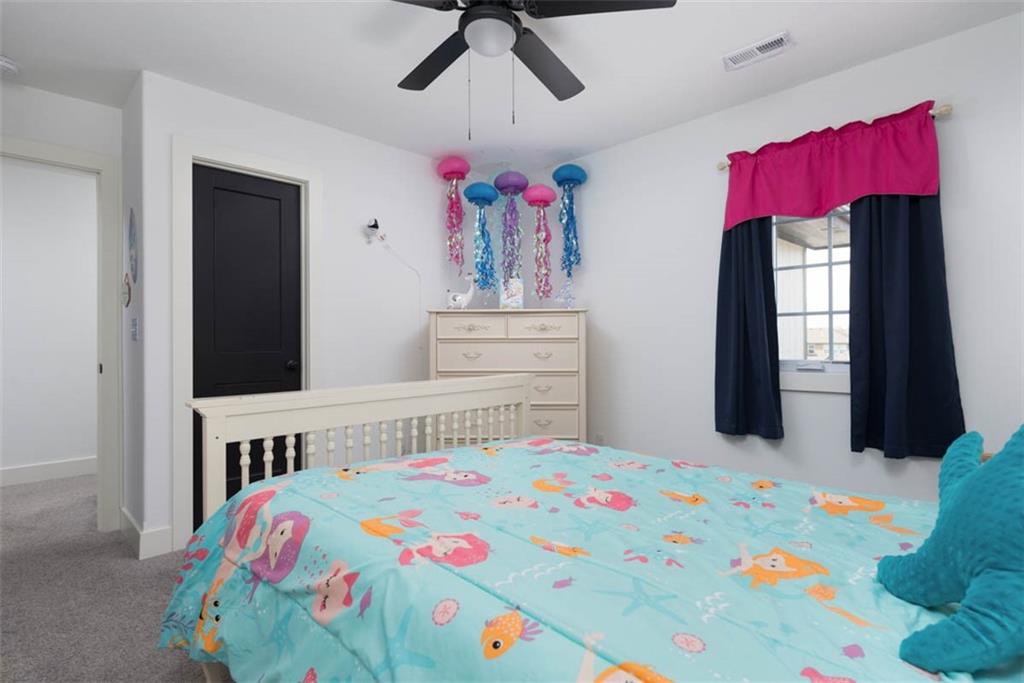 521 Northeast Hidden View Lane Lee's Summit, MO 64086 - Photo 33 of 64