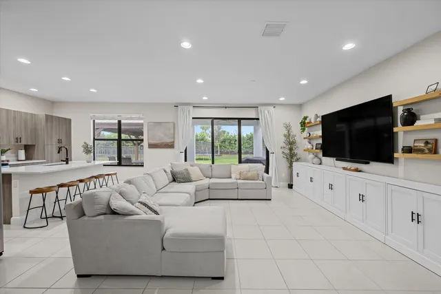 $520,500 | 16264 Sandy Shore Drive, Westlake, FL 33470