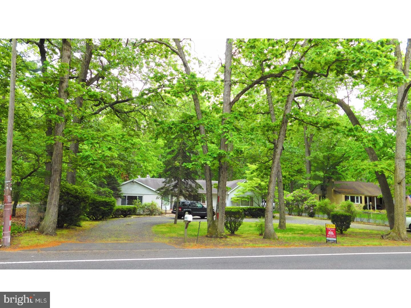 101 Mt Laurel Road Mount Laurel, NJ 08054 - Photo 1 of 7 Front Yard