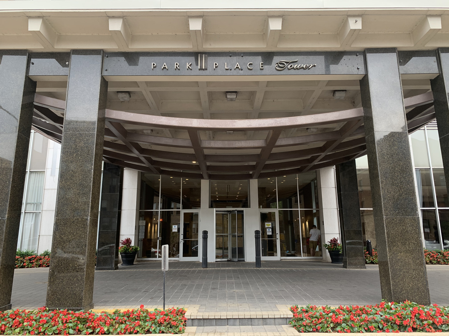 655 West Irving Park Road, Unit 1911 Chicago, IL 60613 - Photo 2 of 23