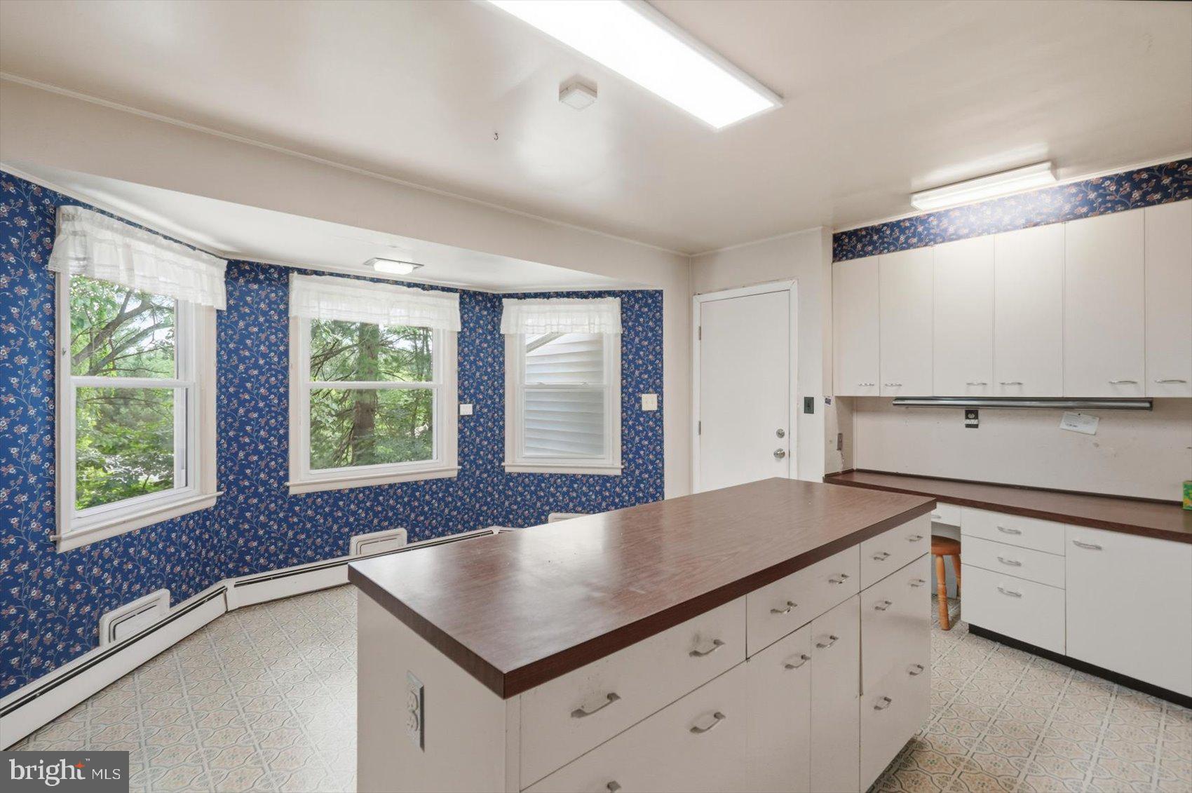 2703 Steele Road Baltimore, MD 21209 - Photo 26 of 34