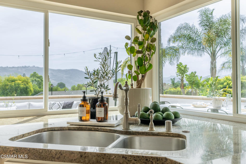 11780 Barranca Road Camarillo, CA 93012 - Photo 12 of 76