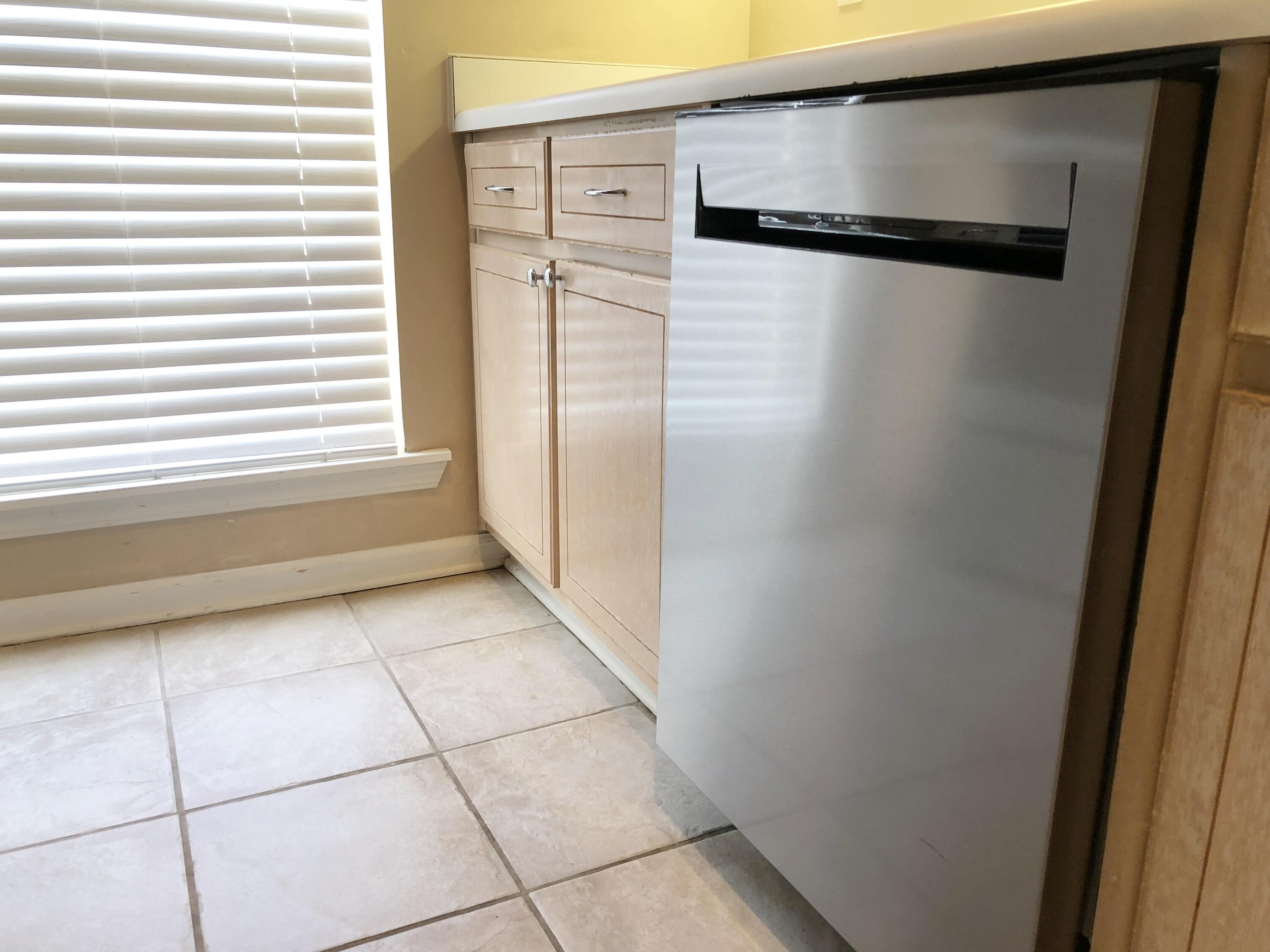209 Vía Largo Santa Rosa Beach, FL 32459 - Photo 21 of 60 Kitchen 6