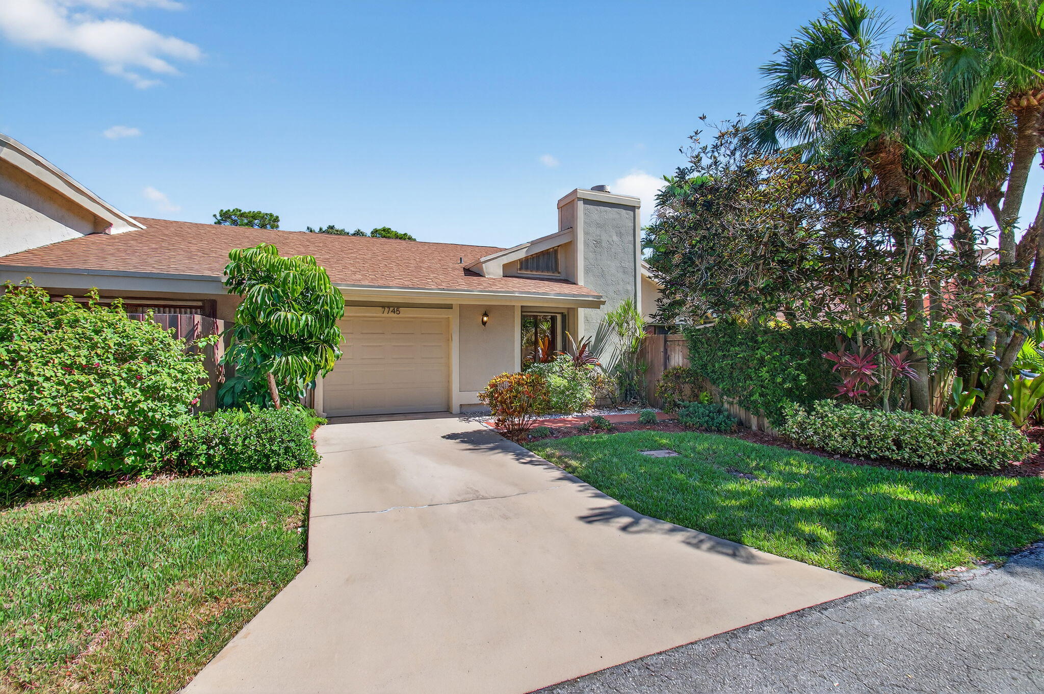7745 Stanway Place Boca Raton, FL 33433 - Photo 2 of 90 1-web-or-mls-066_DSC_0719