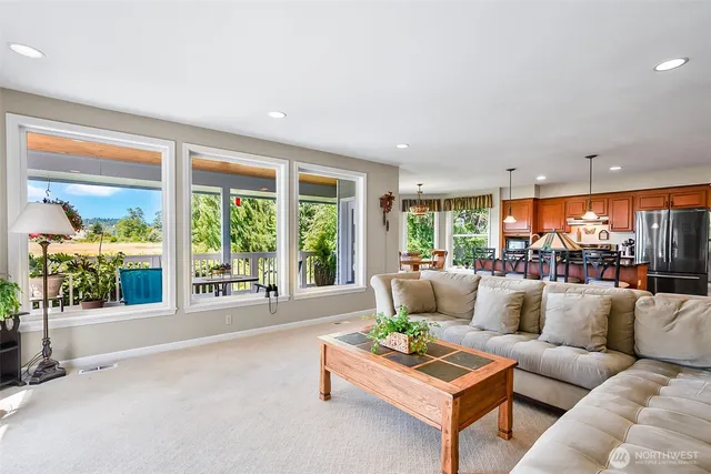 $1,325,000 | 828 Highway 532, Camano Island, WA 98282