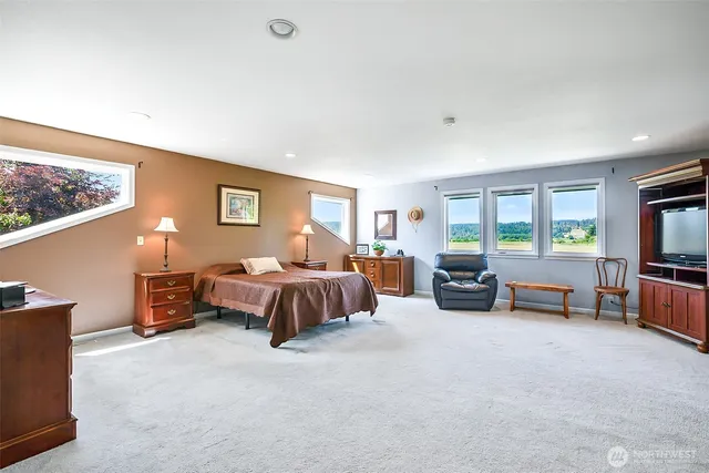 $1,325,000 | 828 Highway 532, Camano Island, WA 98282