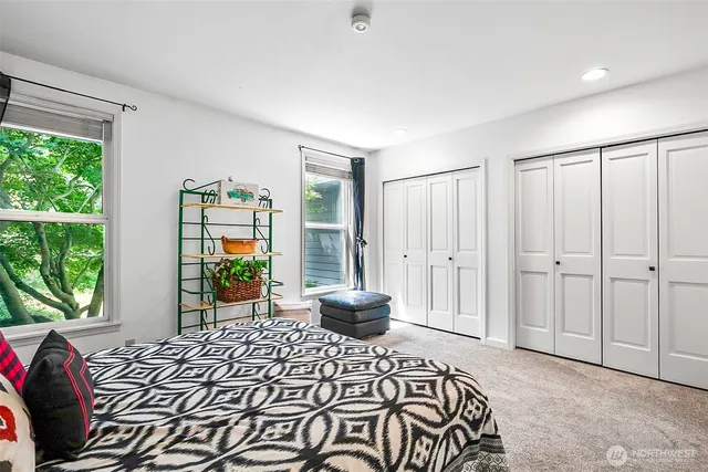 $1,325,000 | 828 Highway 532, Camano Island, WA 98282