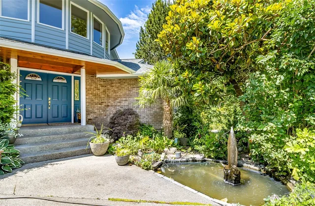 $1,325,000 | 828 Highway 532, Camano Island, WA 98282