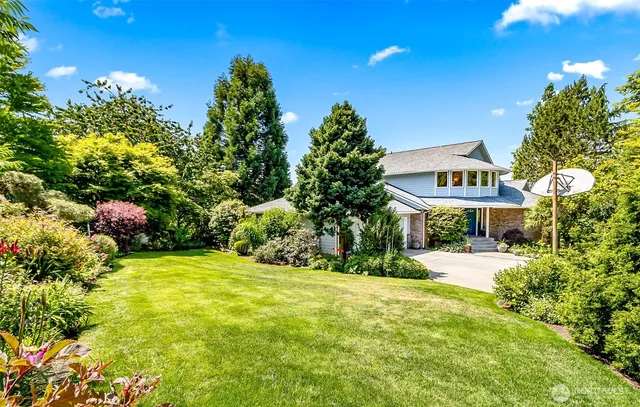 $1,325,000 | 828 Highway 532, Camano Island, WA 98282