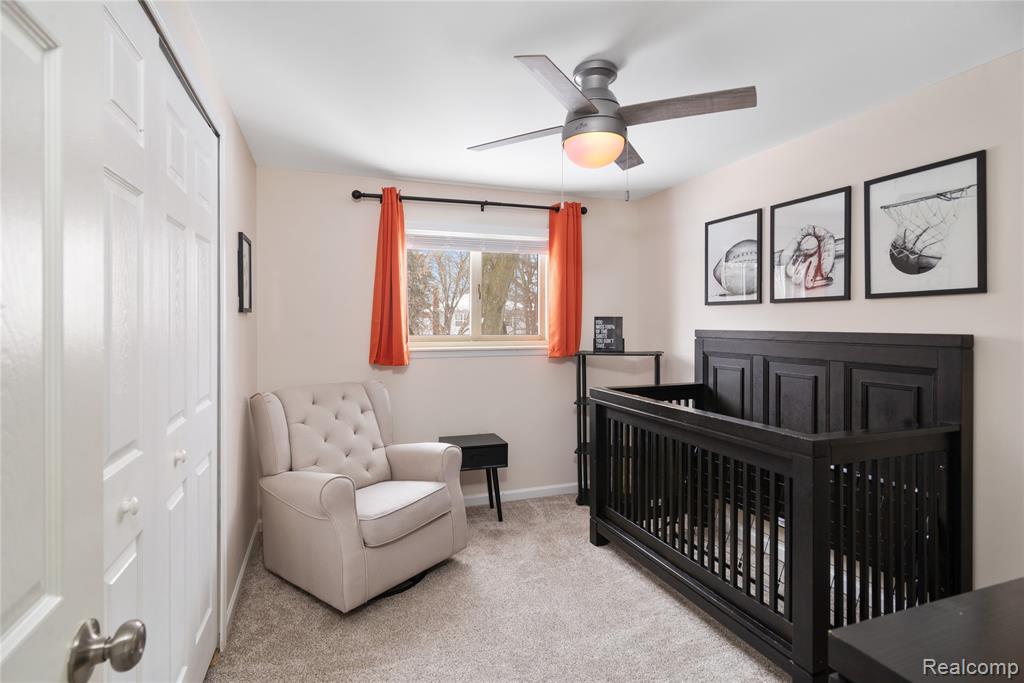 1659 Dennett Lane Rochester Hills, MI 48307 - Photo 23 of 49