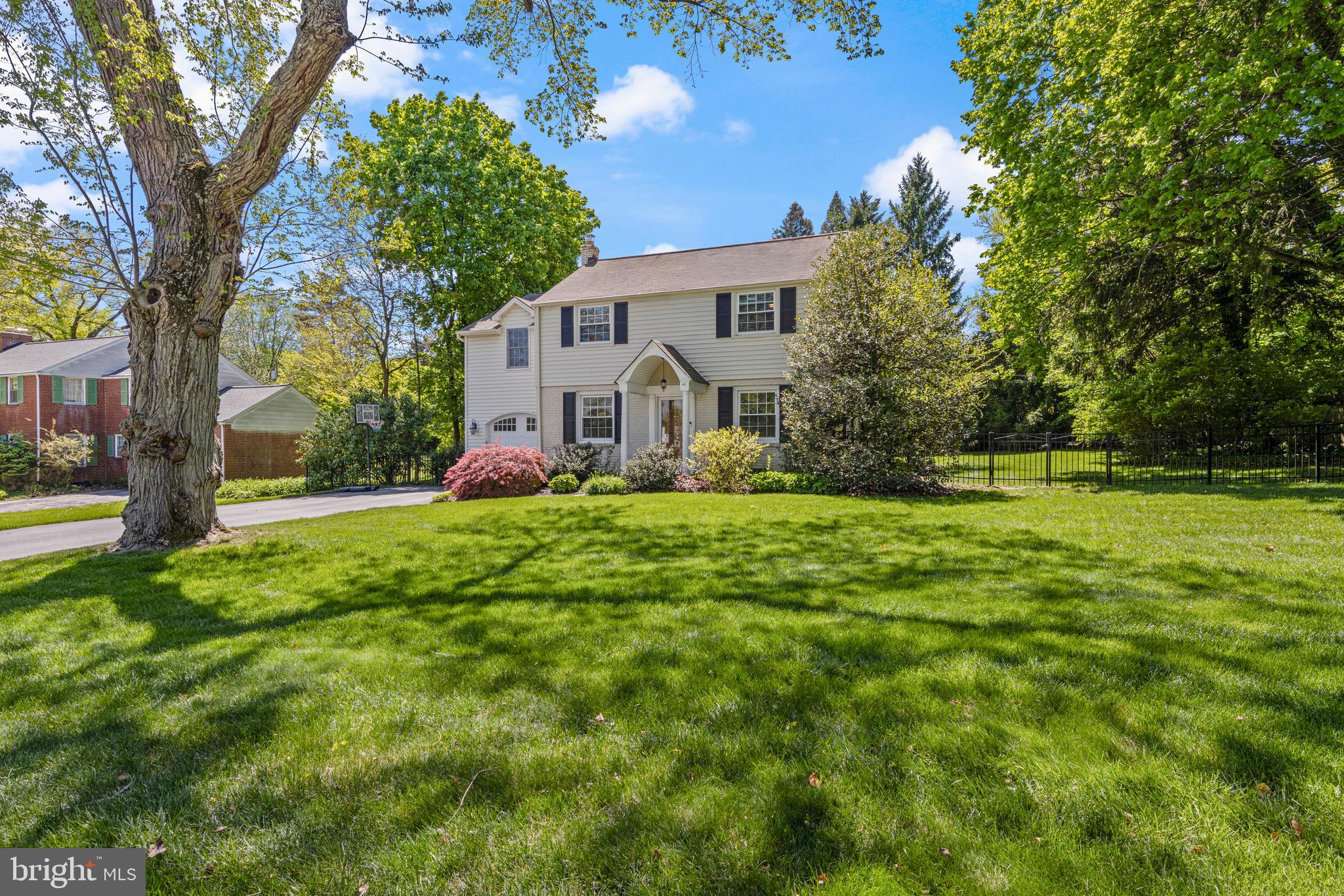 290 Wentworth Road Wayne, PA 19087 - Photo 1 of 57 Exterior