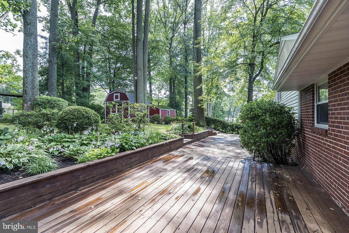 7915 Foote Lane Springfield, VA 22151 - Photo 19 of 27 Exterior (Rear)