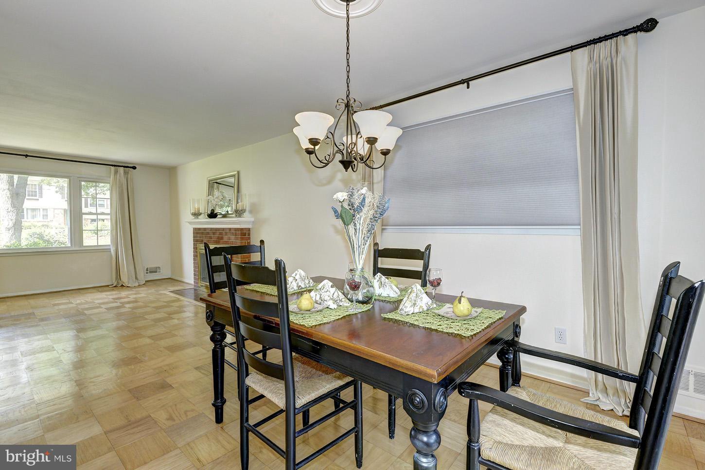 7915 Foote Lane Springfield, VA 22151 - Photo 5 of 27 Dining Room