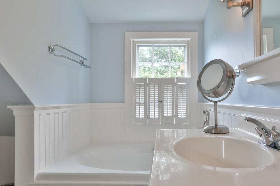 37 Tisbury Road Edgartown, MA 02539 - Photo 32 of 43 37-W-Tisbury-70