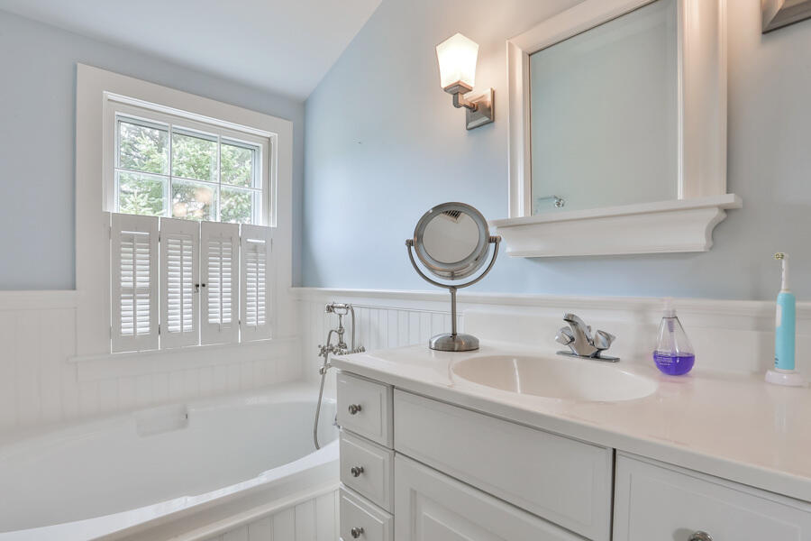 37 Tisbury Road Edgartown, MA 02539 - Photo 33 of 43 37-W-Tisbury-71
