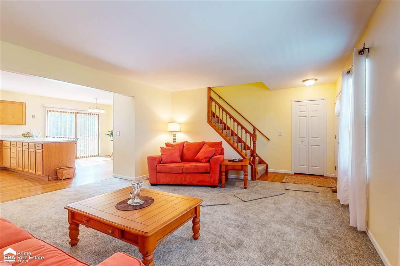 6099 Fenton Road Flint, MI 48507 - Photo 5 of 56 50051666-4.JPG