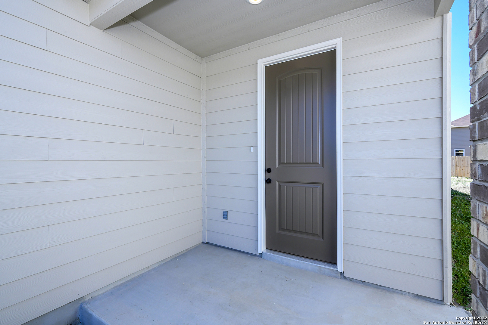 6511 Runaway Row Converse, TX 78109 - Photo 4 of 42 a view of an empty room