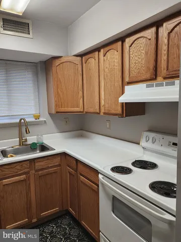 $1,200 | 8030-00 Ditman Street, Unit 6A, Philadelphia, PA 19136