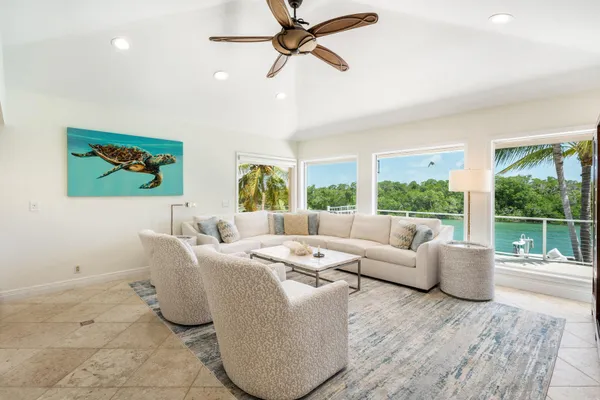 $5,000,000 | 171 Kahiki Drive, Tavernier, FL 33070