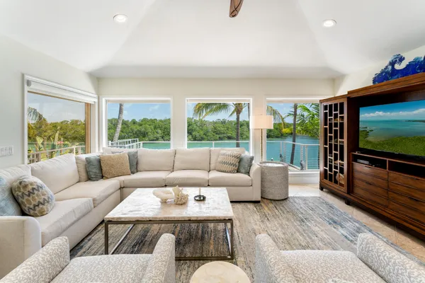 $5,000,000 | 171 Kahiki Drive, Tavernier, FL 33070