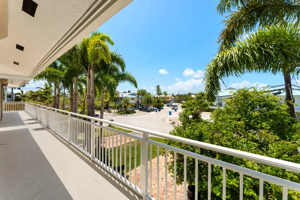 $5,000,000 | 171 Kahiki Drive, Tavernier, FL 33070