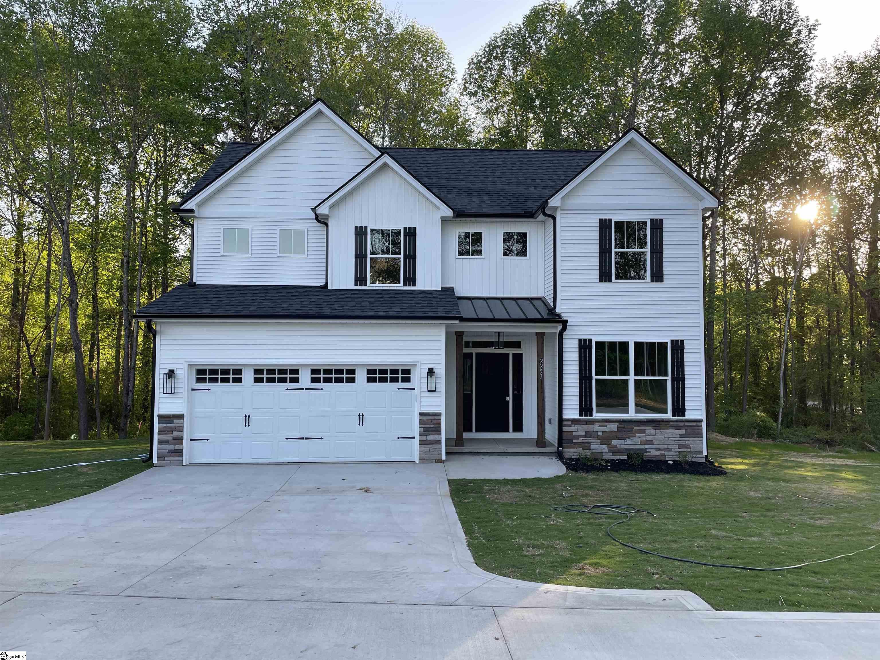 2253 Fews Chapel Road Greer, SC 29651 - Photo 1 of 27