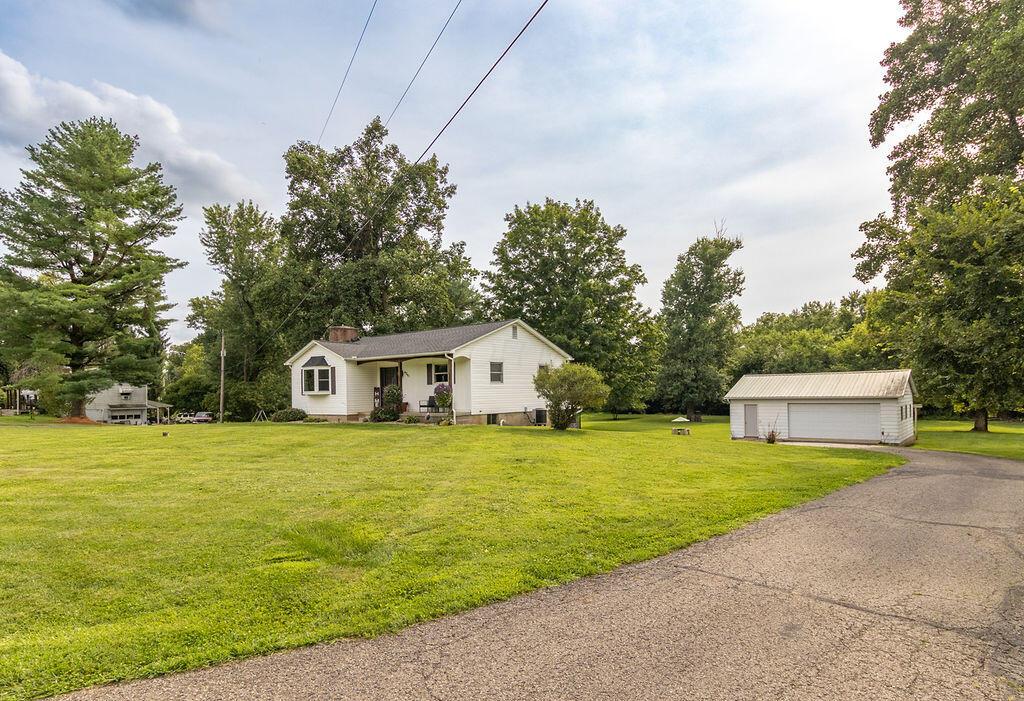 4261 Sugar Grove Road Southeast Lancaster, OH 43130 - Photo 4 of 56 4