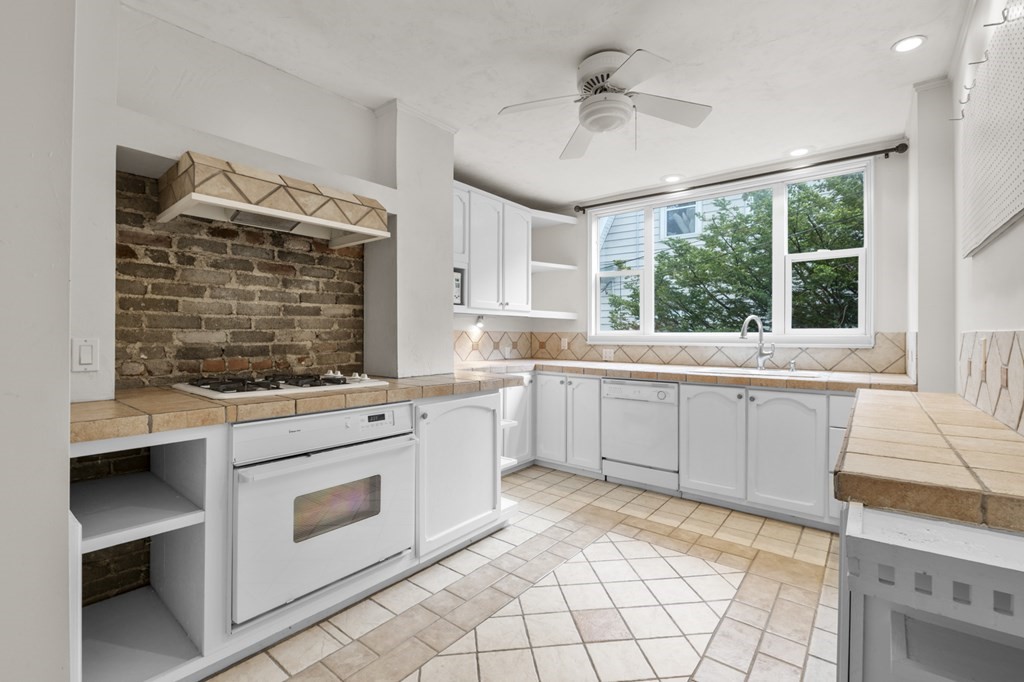 59 Brooksdale Road Boston, MA 02135 - Photo 8 of 35 Gallery Image 8