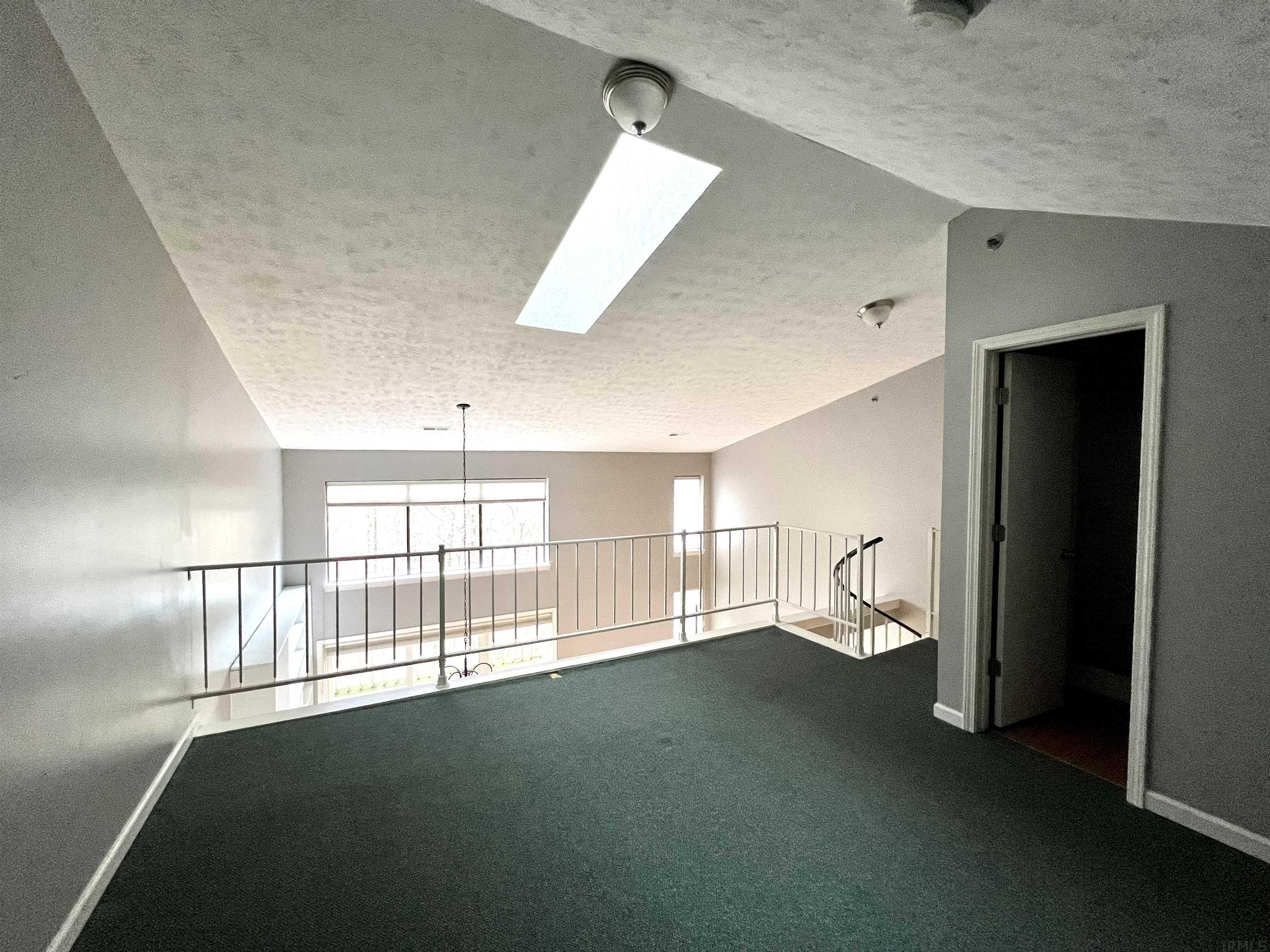 9062 South Pointe Ridge Lane, Unit 32 Bloomington, IN 47401 - Photo 8 of 11