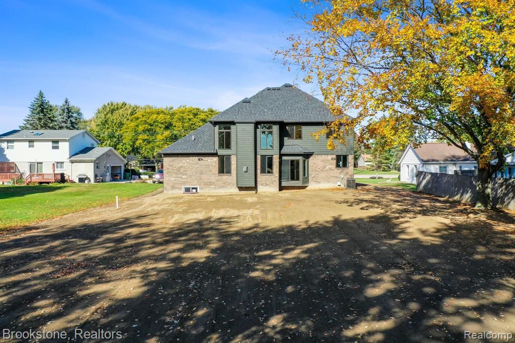 18204 22 Mile Road Macomb, MI 48044 - Photo 40 of 43