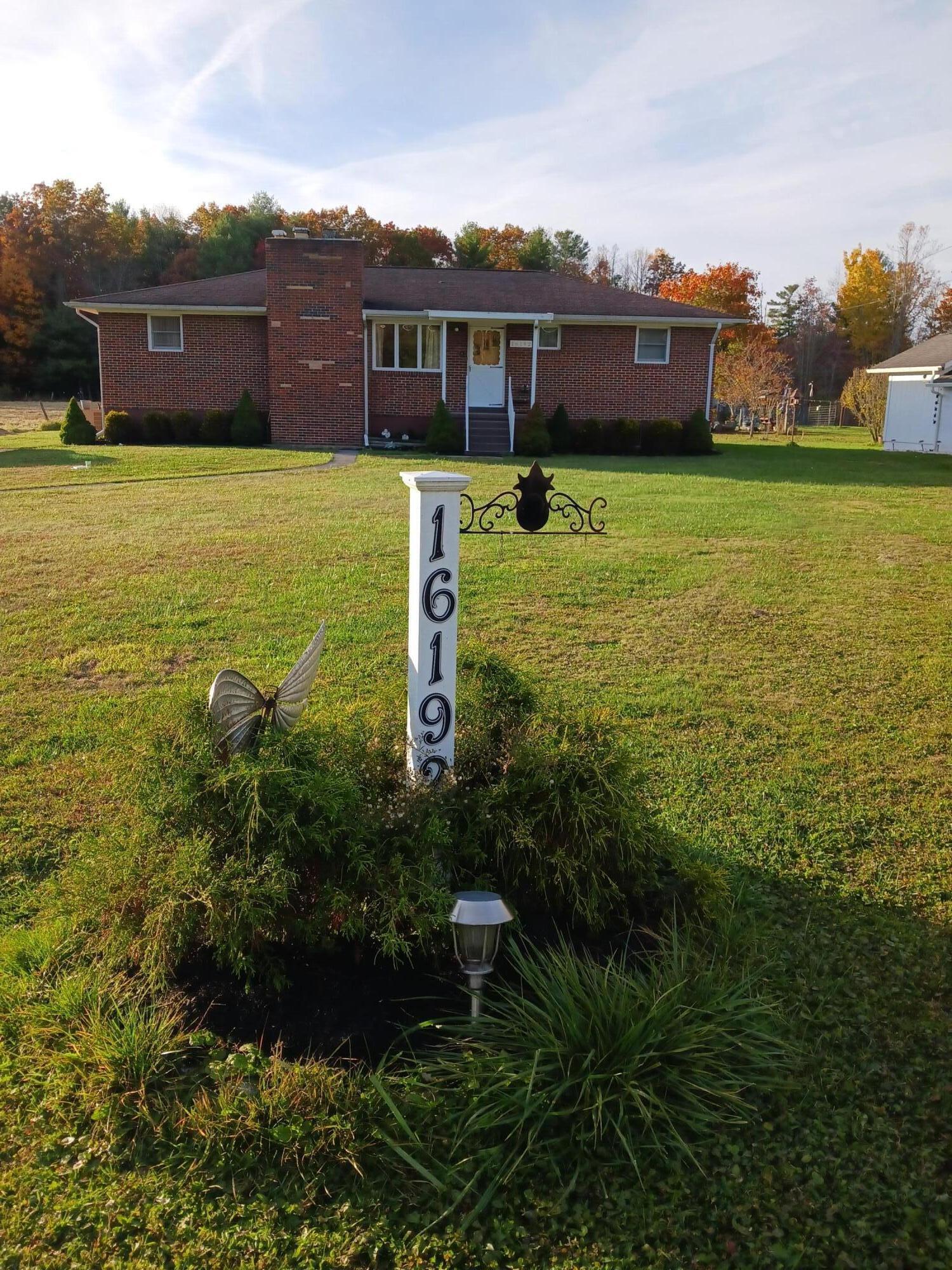 16191 Ellison Ridge Road Jumping Branch, WV 25969 - Photo 3 of 30 Gallery Image 3