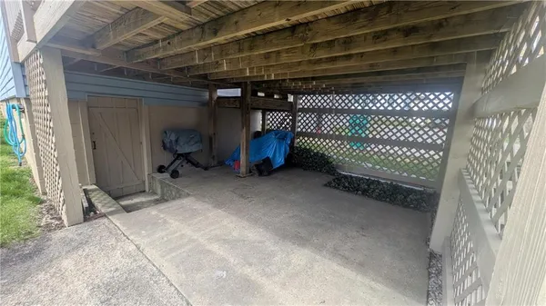 a view of a garage