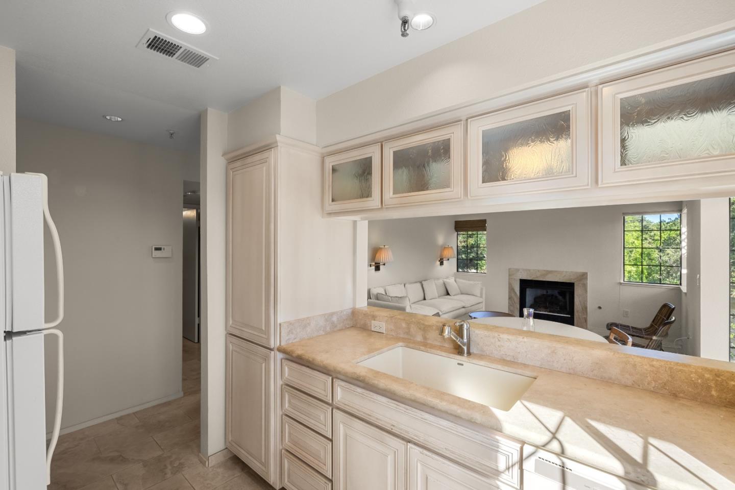 121 Quail Run Court Del Rey Oaks, CA 93940 - Photo 15 of 35
