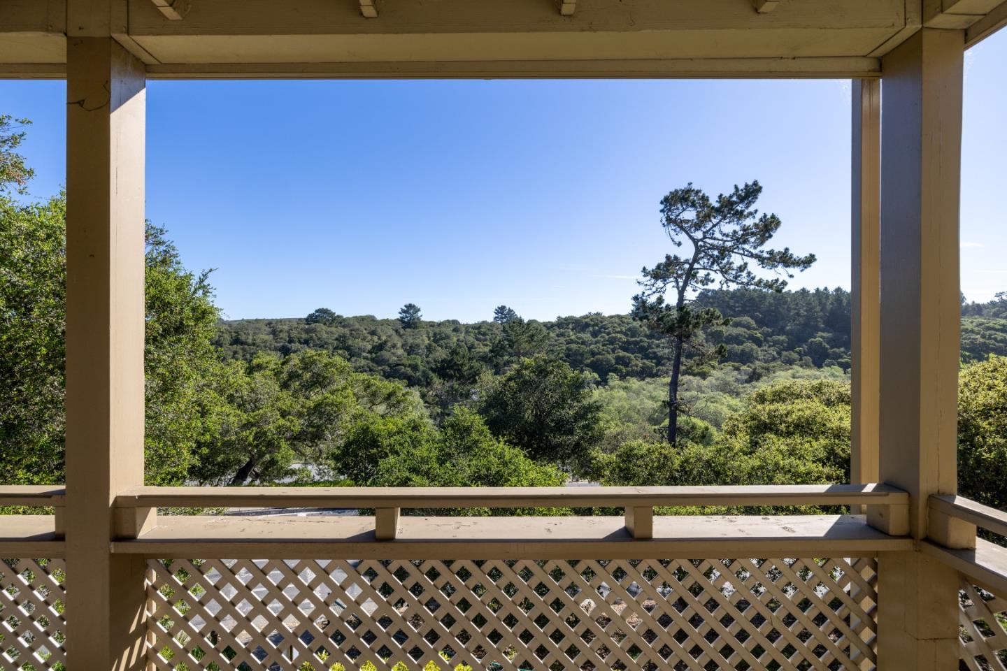 121 Quail Run Court Del Rey Oaks, CA 93940 - Photo 26 of 35