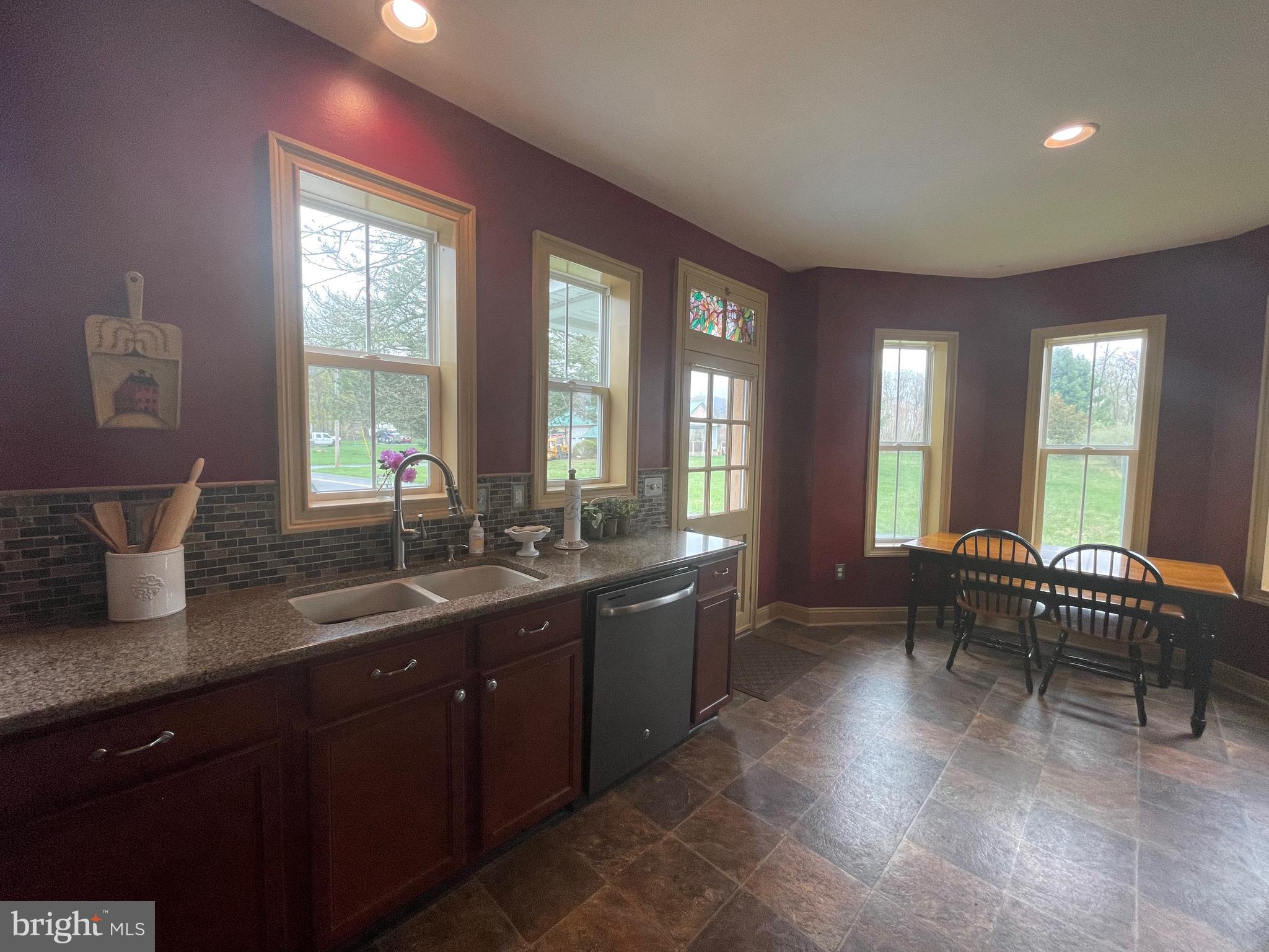 384 Mt Hope Road Fairfield, PA 17320 - Photo 8 of 58 Kitchen