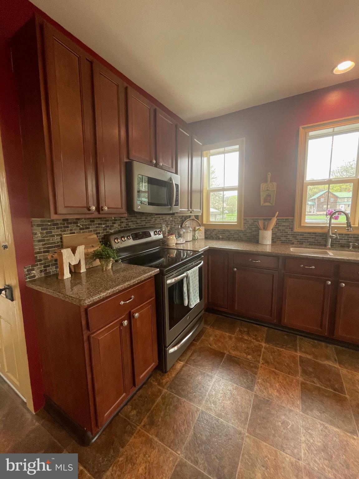 384 Mt Hope Road Fairfield, PA 17320 - Photo 9 of 58 Kitchen