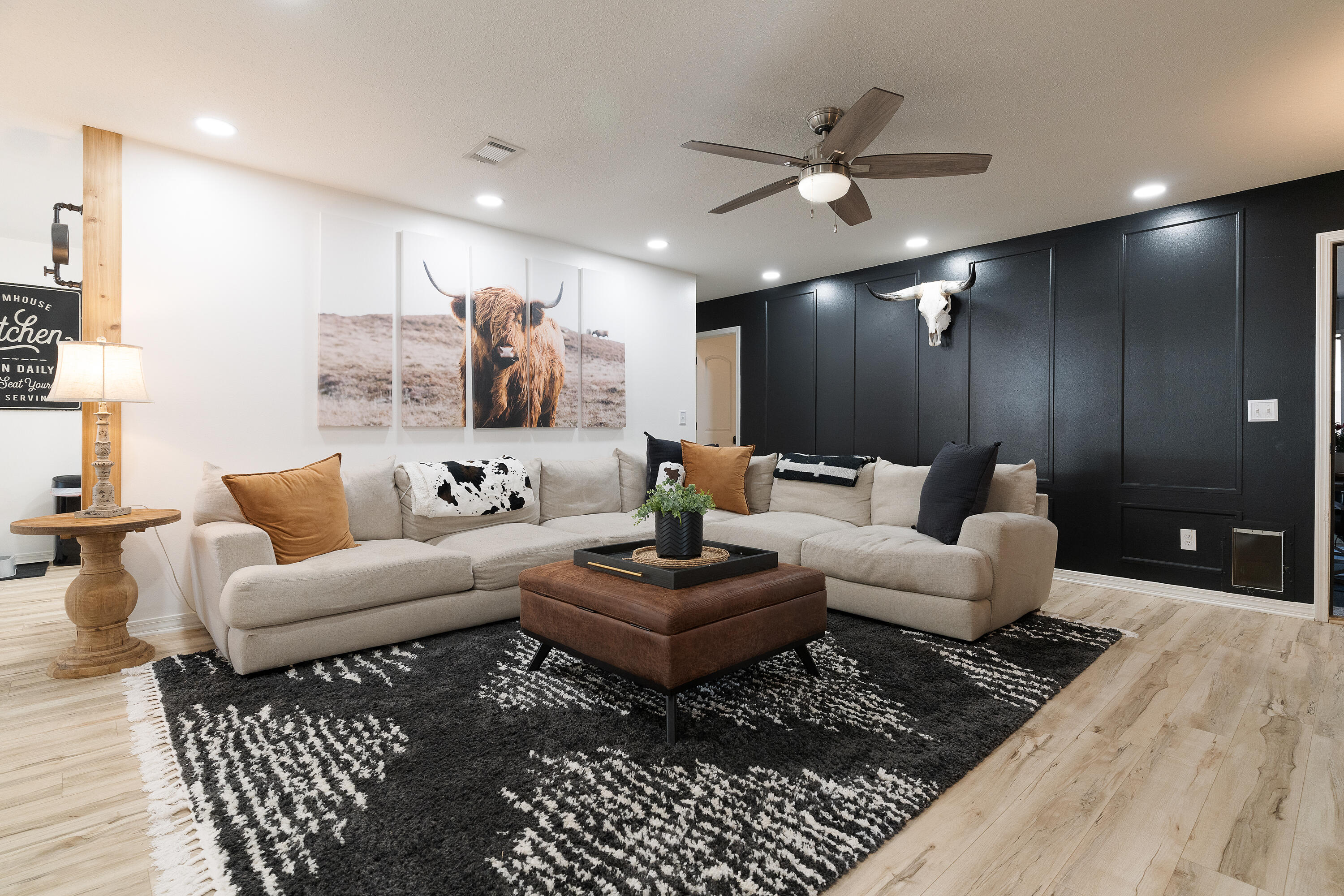 125 Wright Circle Niceville, FL 32578 - Photo 17 of 51 a living room with furniture and a ceiling fan
