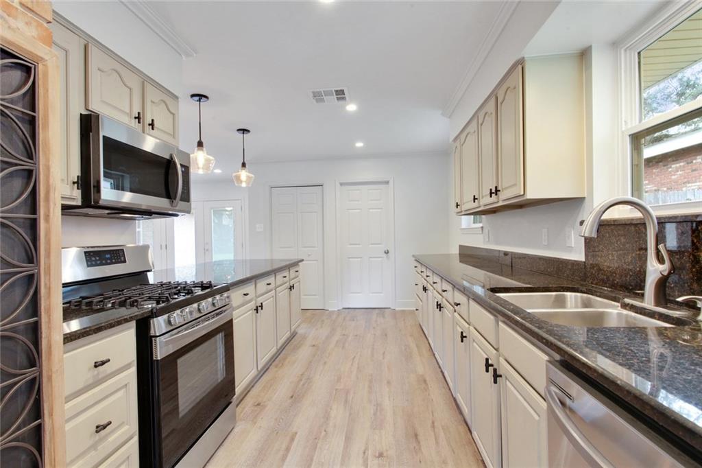 1408 Moss Lane River Ridge, LA 70123 - Photo 8 of 16 Gallery Image 8