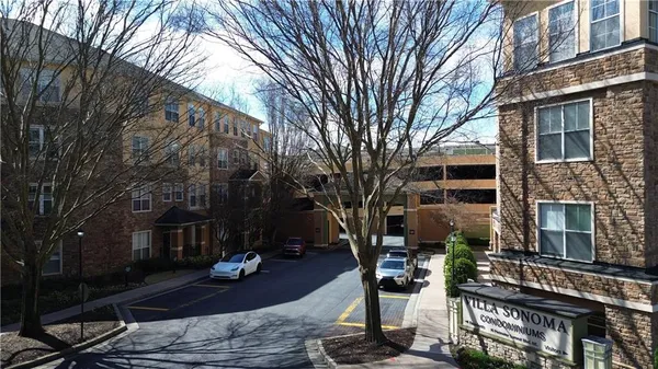 $1,995 | 10 Perimeter Summit Boulevard, Unit 3201, Brookhaven, GA 30319