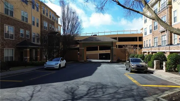 $1,995 | 10 Perimeter Summit Boulevard, Unit 3201, Brookhaven, GA 30319